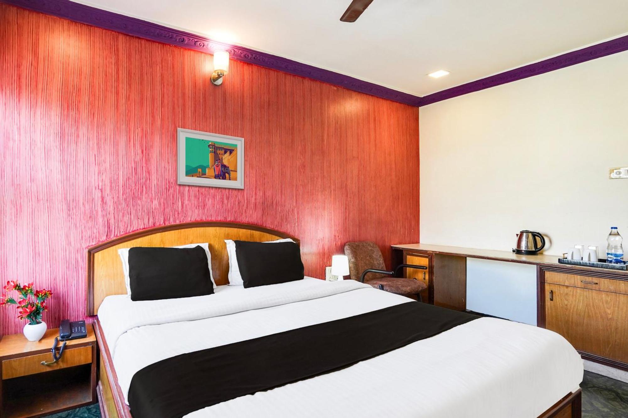 Hotel O Bridge Ahmedabad Eksteriør bilde