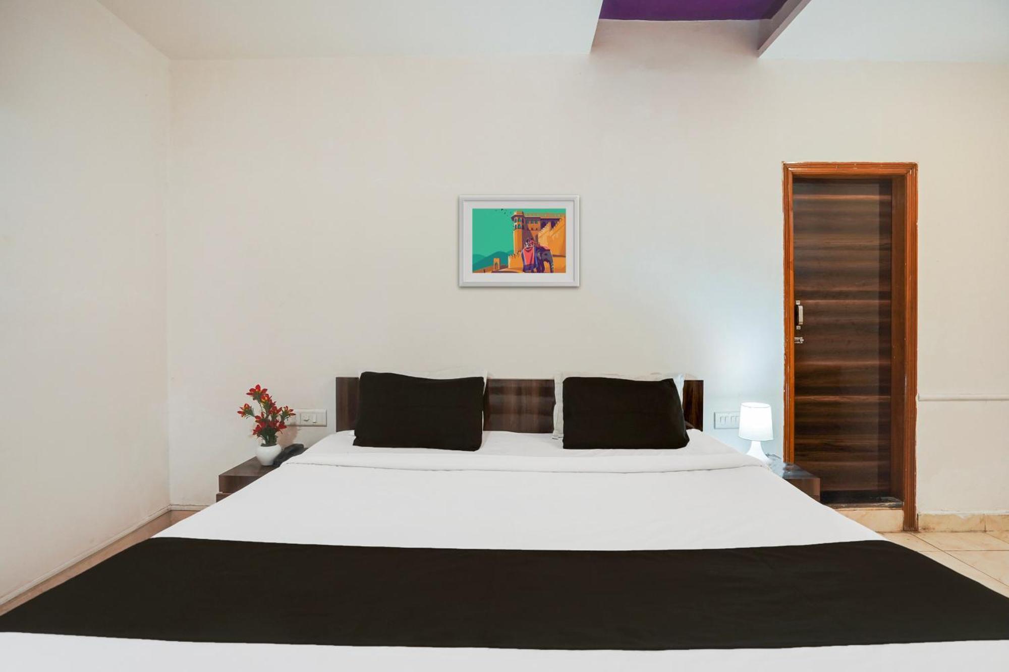 Hotel O Bridge Ahmedabad Eksteriør bilde