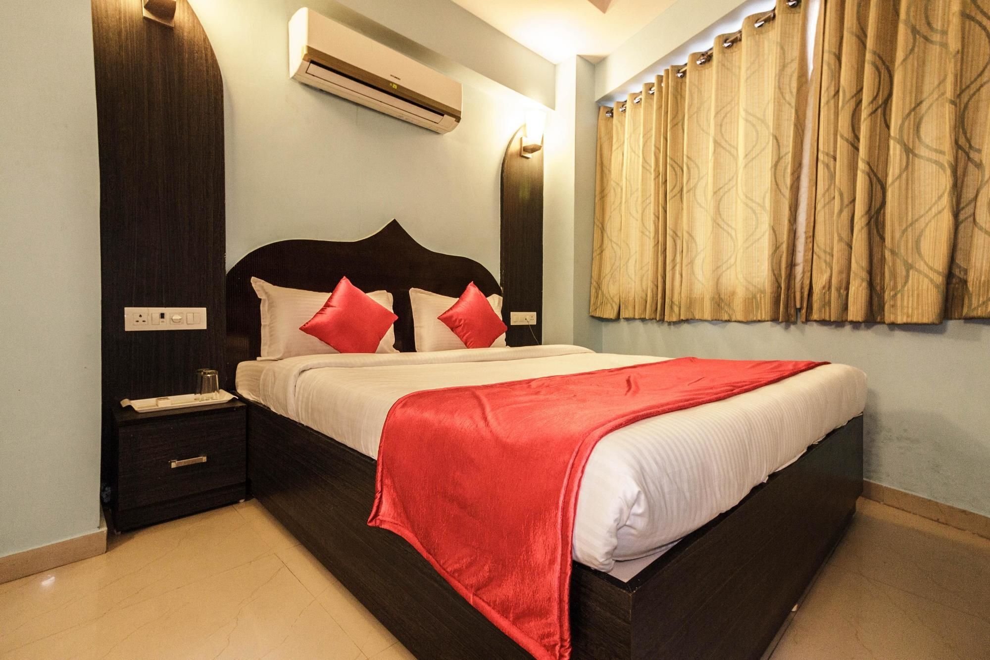 Hotel O Bridge Ahmedabad Eksteriør bilde
