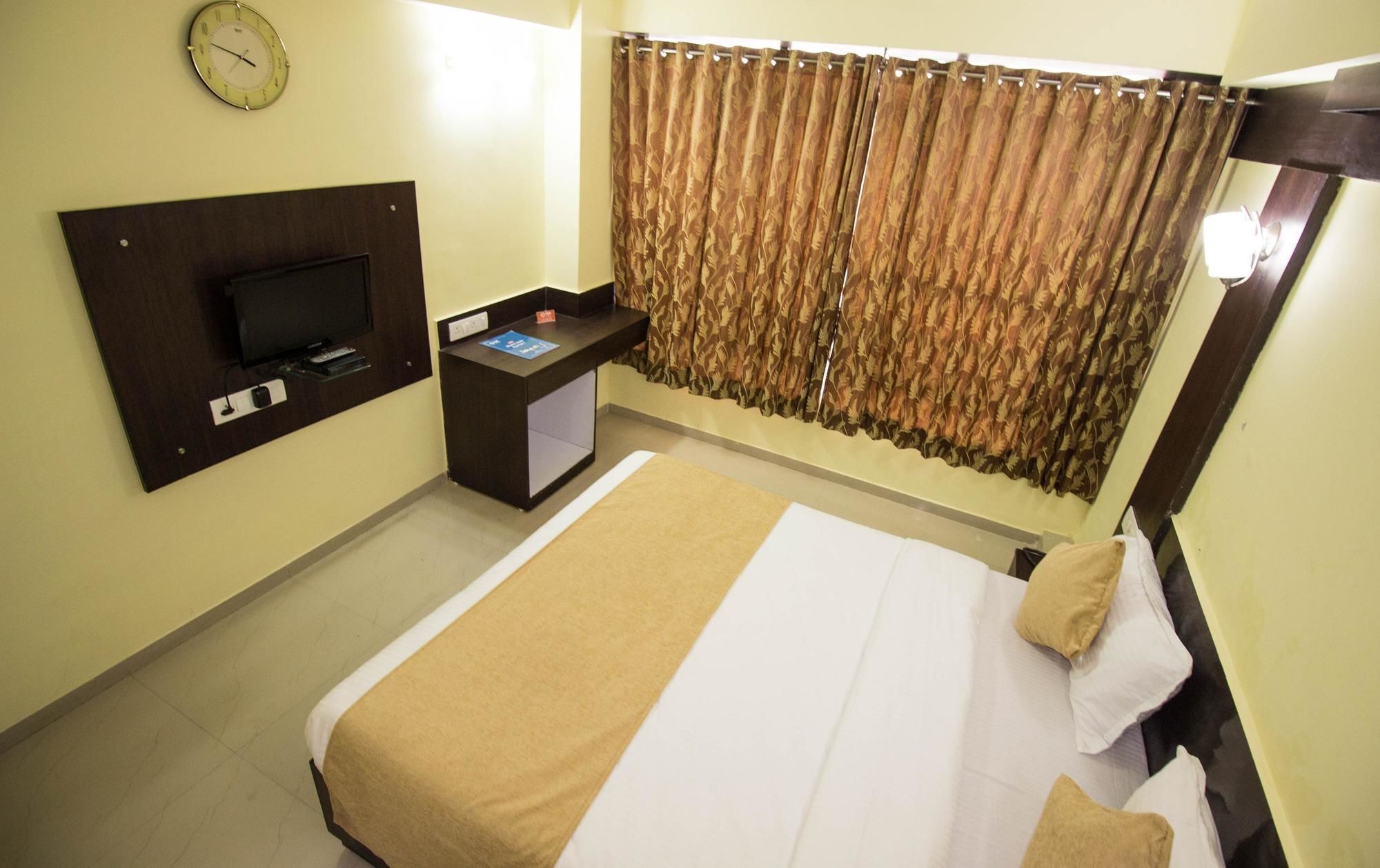 Hotel O Bridge Ahmedabad Eksteriør bilde